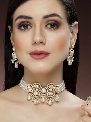 Karatcart Pearl Beaded Polki Kundan Choker Necklace Set for Women