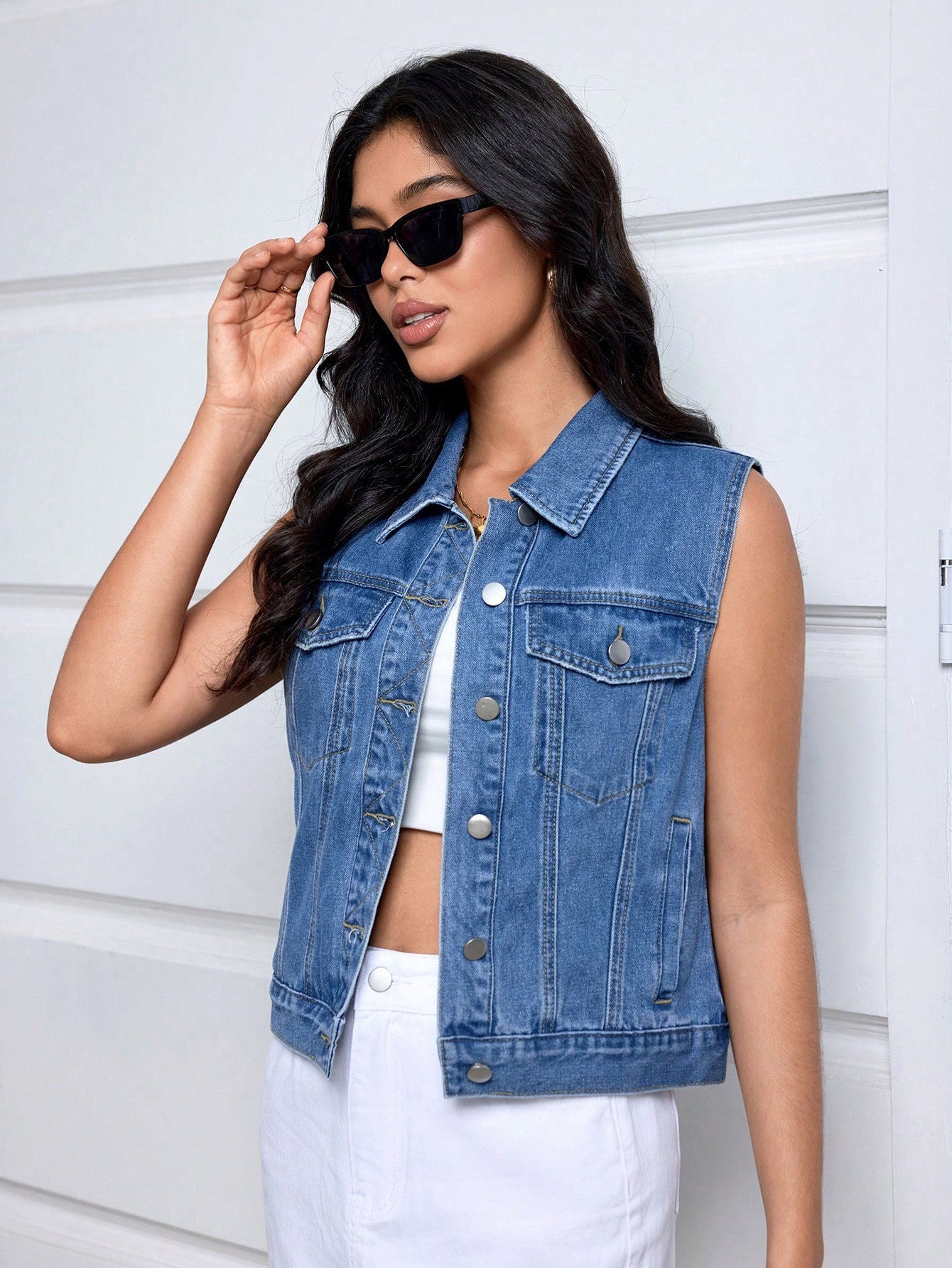 Fashion denim jacket for young women