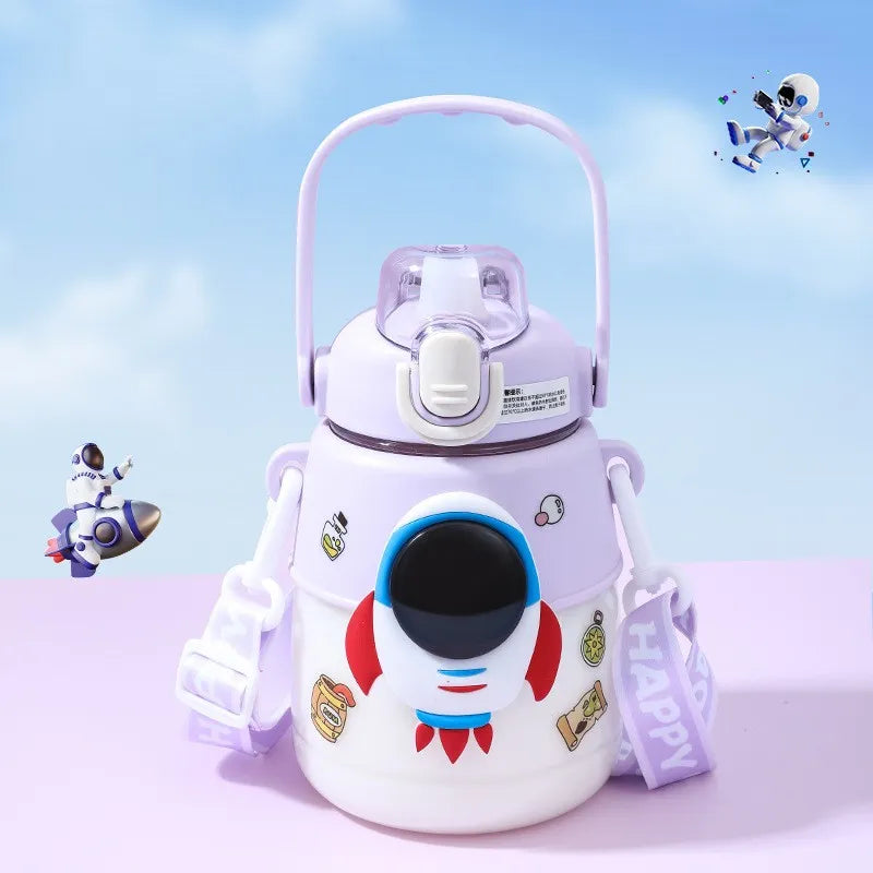 Astronaut Water Bottle: Stylish, Portable, Perfect Gift for Students!