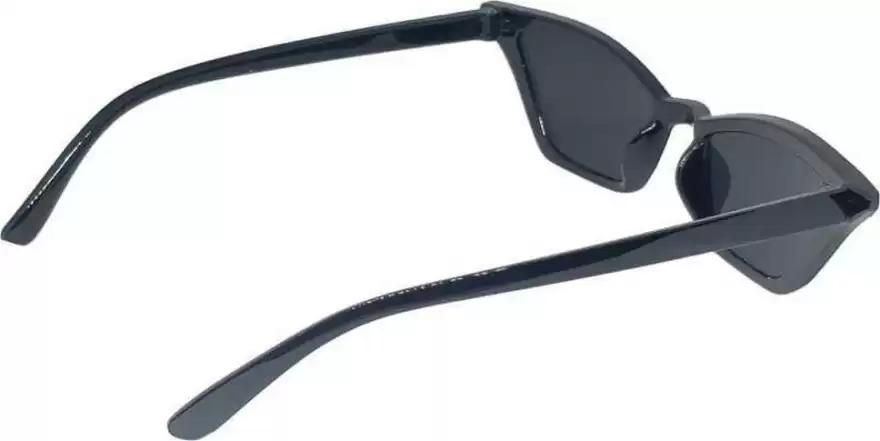 Cat-Eye Elegance: UV-Protected Sunglasses for Stylish Eye Shielding