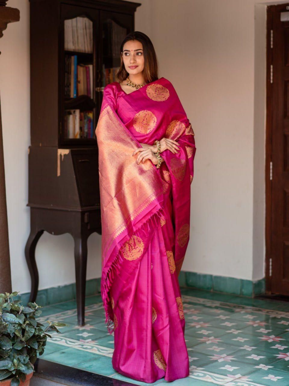 Women's Wedding Special Jacquard Saree